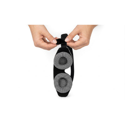 Réglage de la sangle à velcro du masque de sommeil Nox